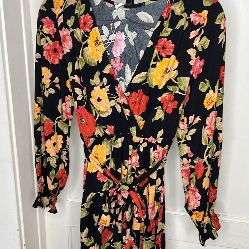 Petal & Pup RUANA MAXI DRESS BLACK FLORAL Long Sleeve Size XS Nwot - Picture 2 of 6